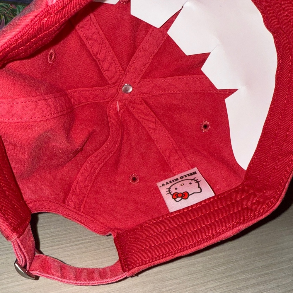Hello Kitty Cap - Picture 2 of 3